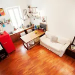 A Secret Corner רומא