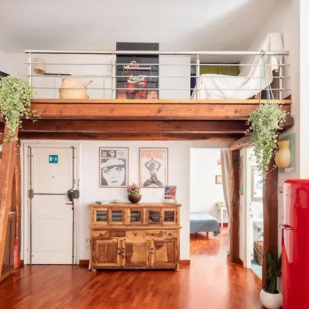 아파트 A Secret Corner