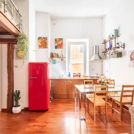 아파트 A Secret Corner *