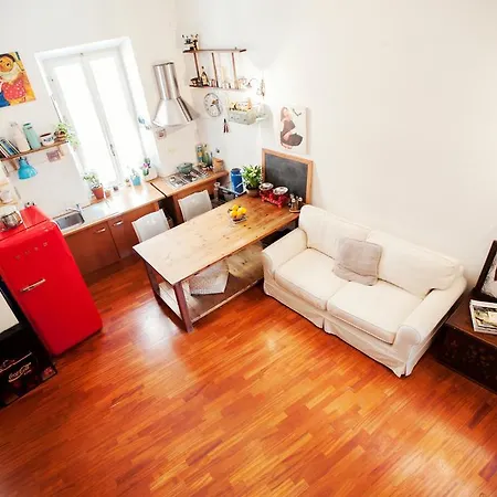 A Secret Corner 로마