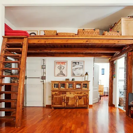 아파트 A Secret Corner 로마