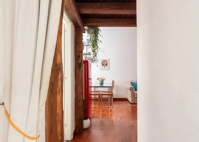 A Secret Corner Apartman